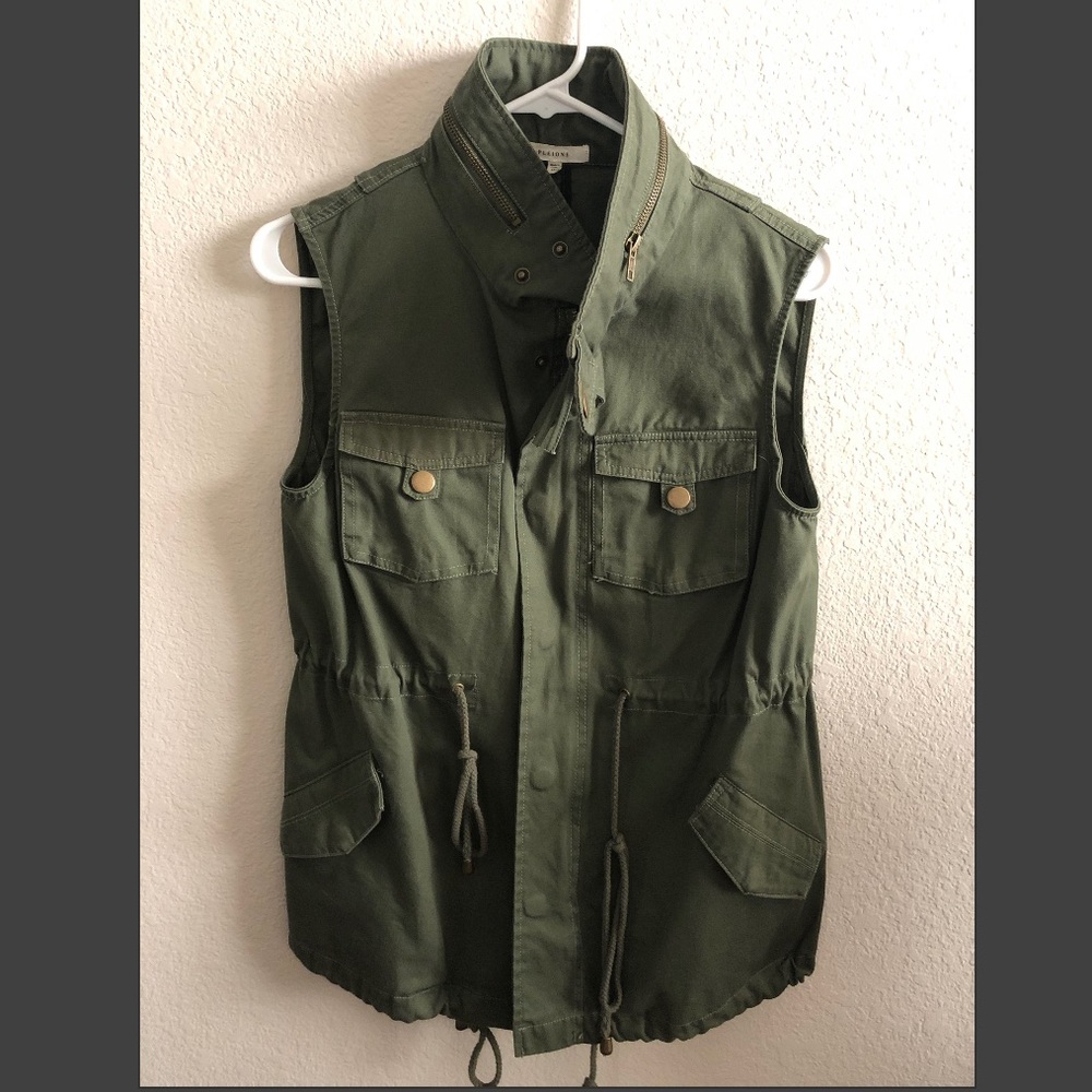 PLEIONE Green utility vest
